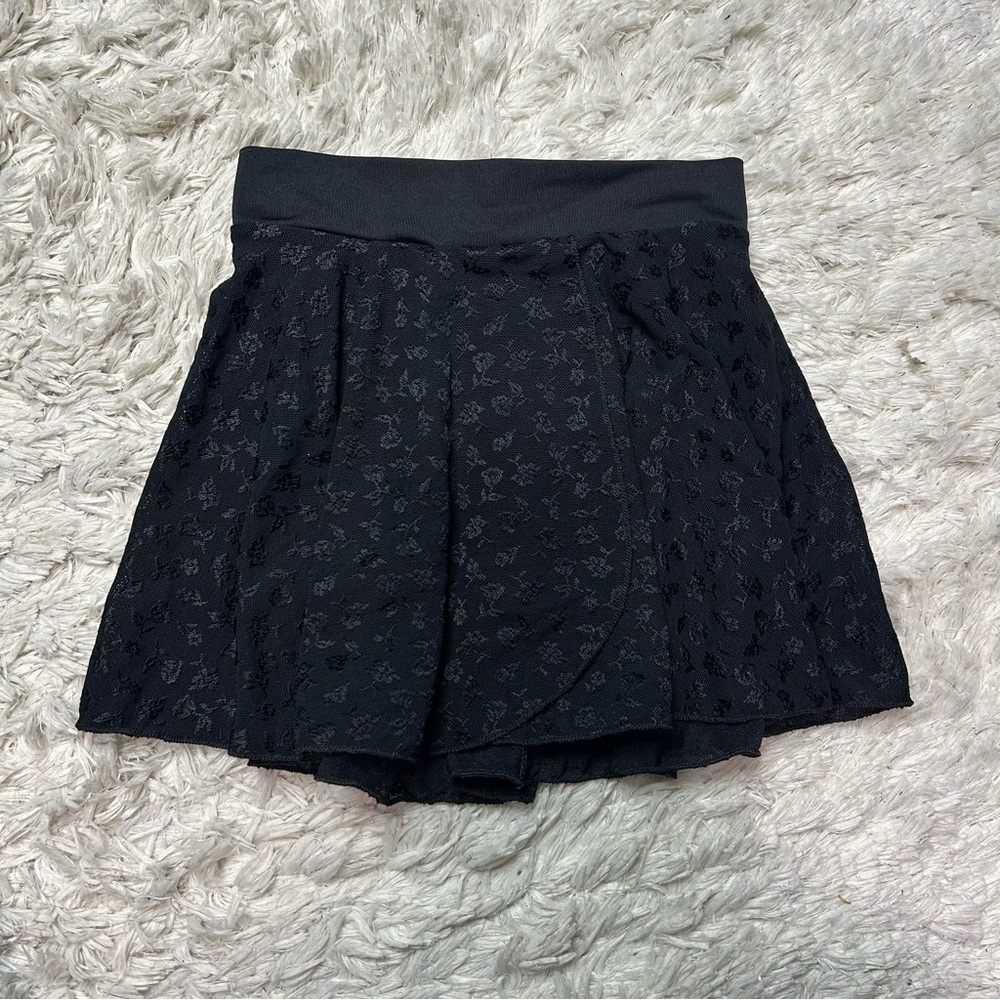 Motionwear Dance Jazz Ballet Flowy Lace Skirt Size Small 4/6